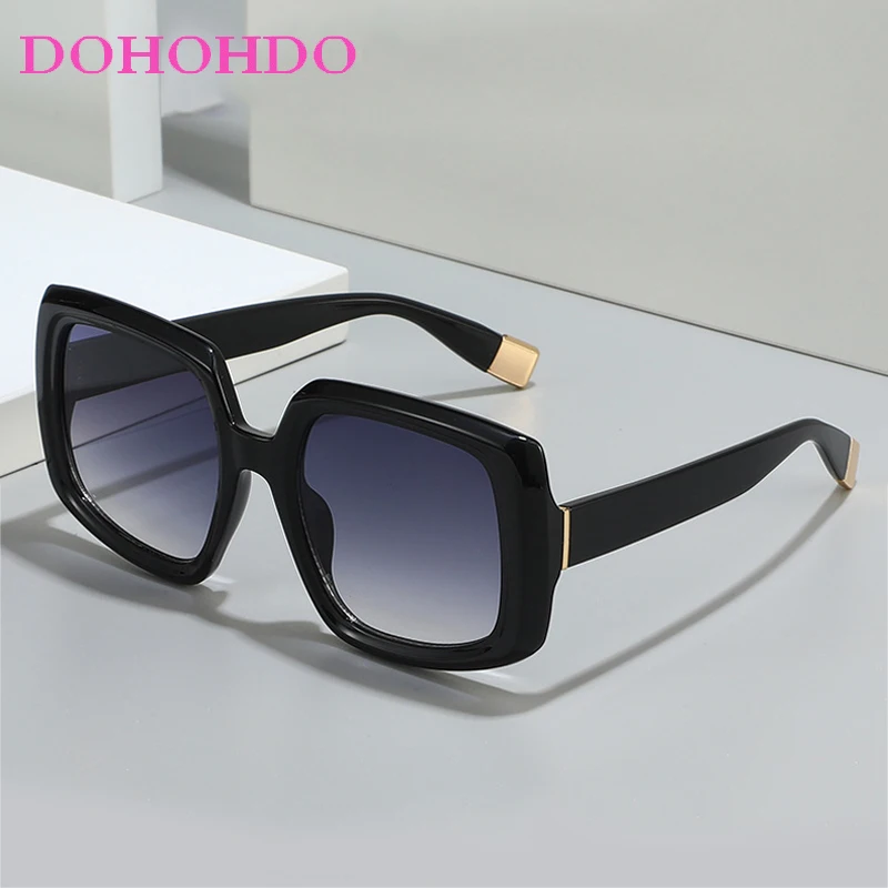 

Fashion Classic Designer Square Sunglasses Women Men Vintage Trendy Sun Glasses Female Outdoor Travel Eyewear UV400 Gafas De Sol