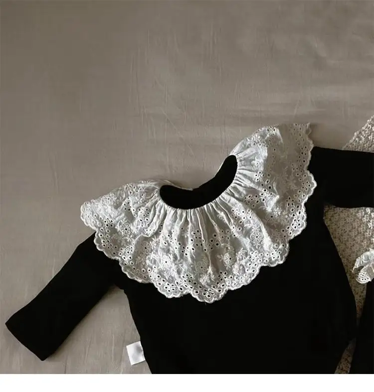 Rompers for Baby Girls with Sock Korean Baby Autumn Jumpsuit Lace Collar Infant Fart Clothes Outer Wear Casual Simple