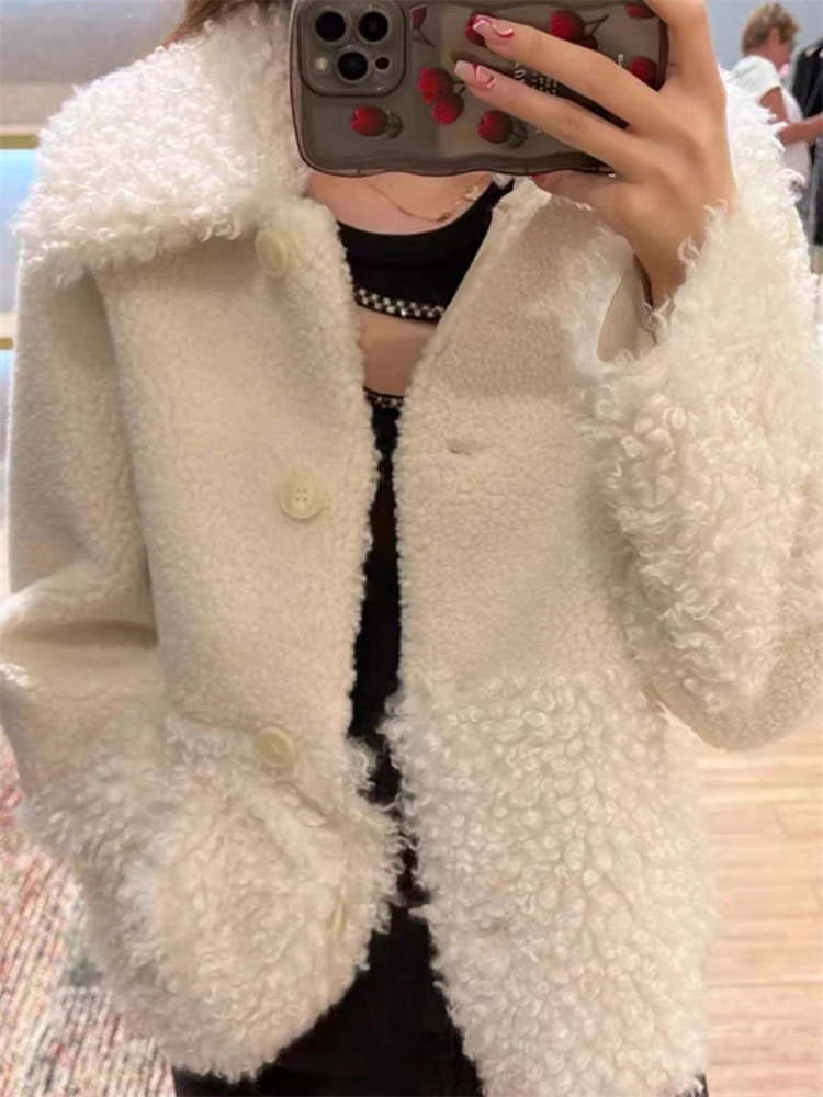 New 2023 High Quality Women Patchwork Plush Loose Fit Coat Warm High Street Chic Stunning Fashion Design Trendy Stylish Casual M