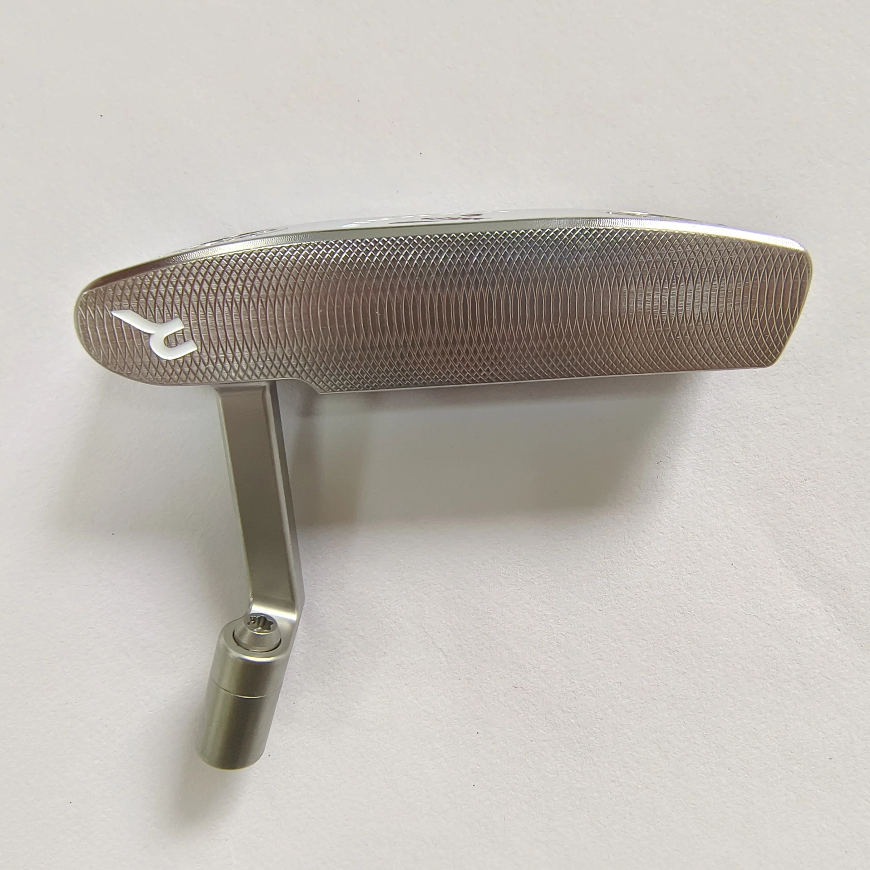 JUNYUE silver golf club putter, available in 33/34/35 inch and shaft headcover golf clubs putter.