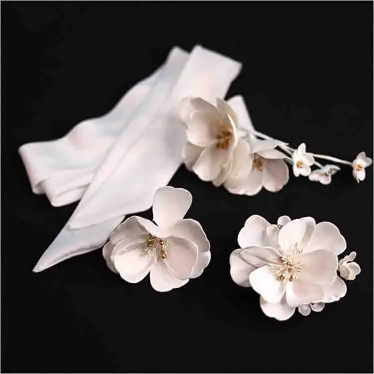 CC Wedding Hairgrips Women Hair Accessories Bridal Headdress Engagement Hairwear 3 PCS Flower Shape Romantic Hairpins Gift AN253