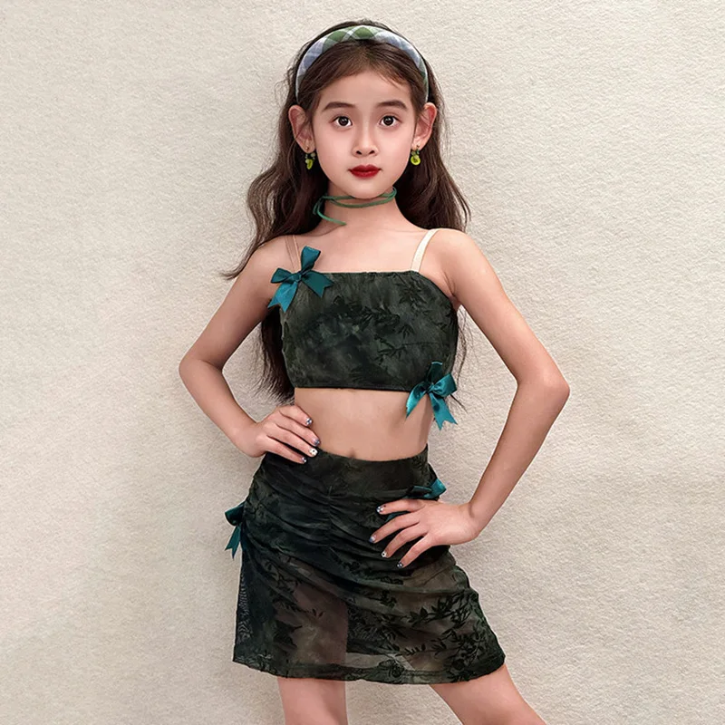 

Kids Girls Latin Dance Practice Set Dancewear Halter Backless Vest Tops and Skirts Practice Rumba Chacha Performance Costume
