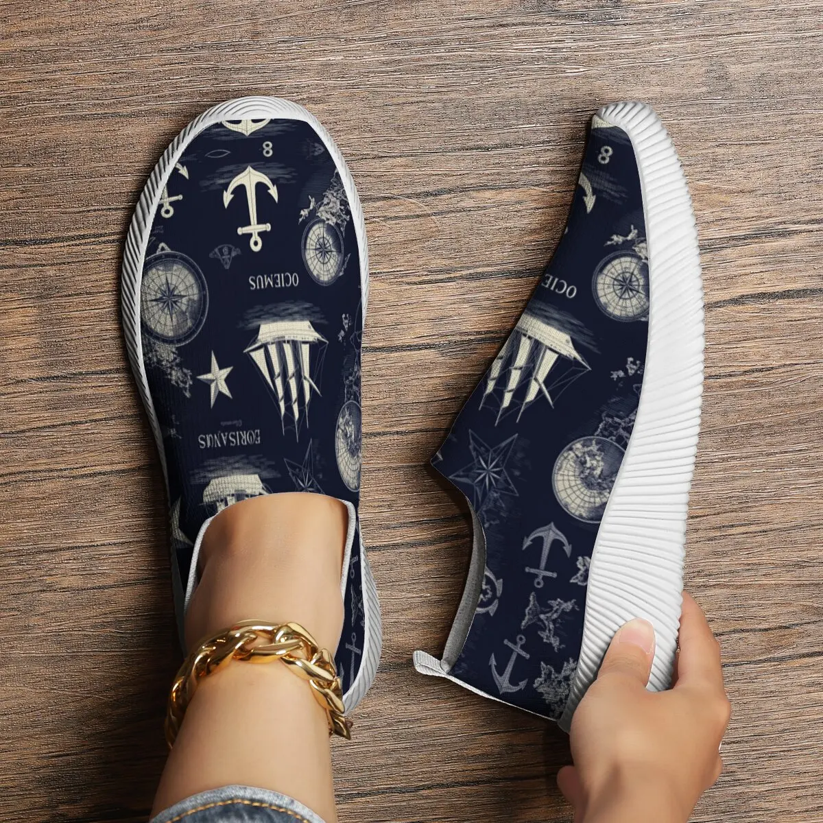 

Women Vulcanized Shoes High Quality Women Sneakers Slip on Flats Shoes Women Loafers Plus Size 42 Fashion Women Shoes