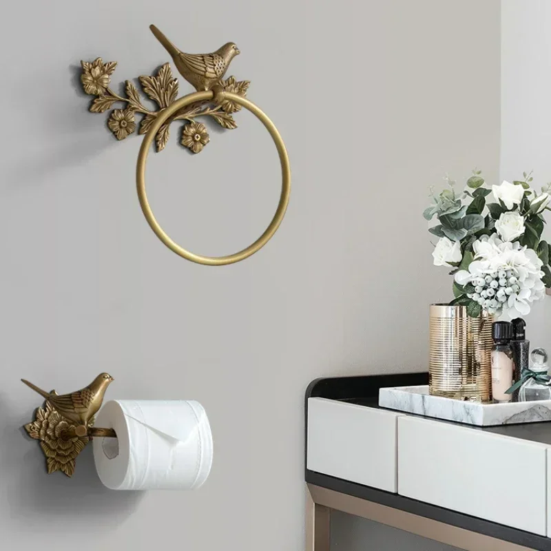 Vintage Brass Bird Towel Ring Bathroom Bathroom Non Perforated Bath Towel Holder Paper Towel Storage Decoration Wall Hanger