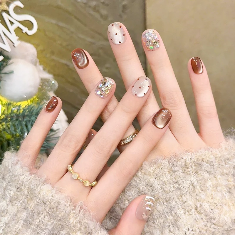 10pcs Christmas Tree Design False Nails Cute Short Oval Ballet Fake Nails Full Cover Manicure Sequins Polka Dot Wearable Nails