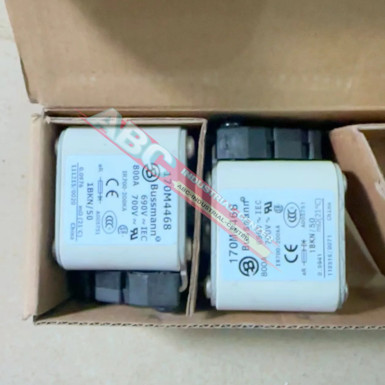 ยี่ห้อใหม่ 170M7083 170M8637 ฟิวส์ 170M8639