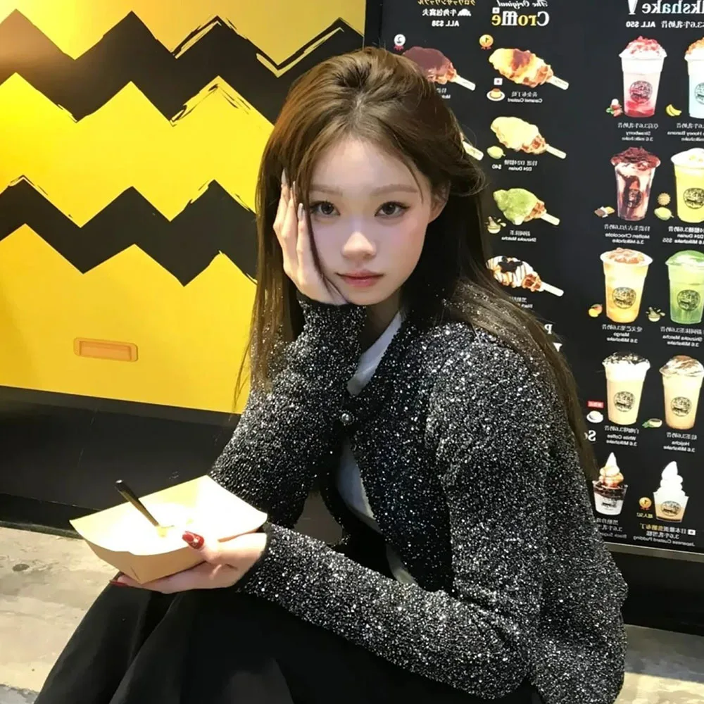 Spring Fall Sweaters Jacket Elegant Small Fragrant Wind Round Neck Knitted Cardigan for Women Black Shiny Long Sleeve Short Coat
