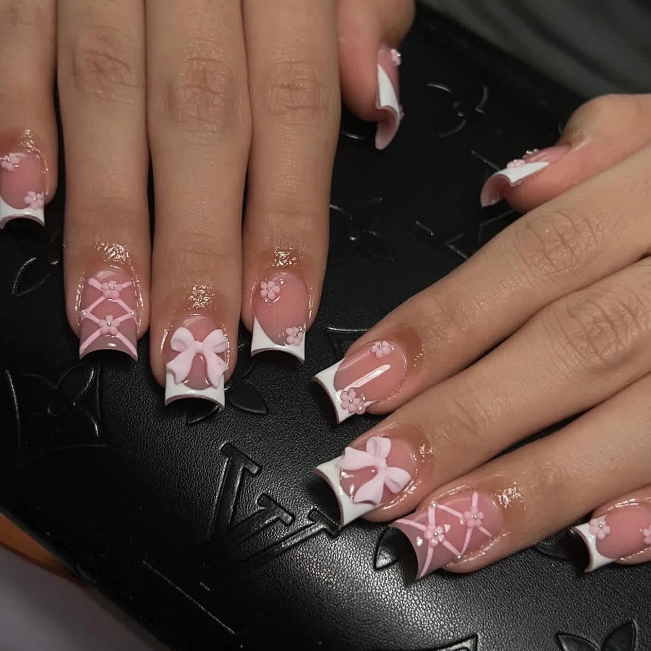 

10PCS Square French White Border Design 3d Pink Bow Design Short Nails, Pink Cherry Blossom Decoration Nails Pressure Nails