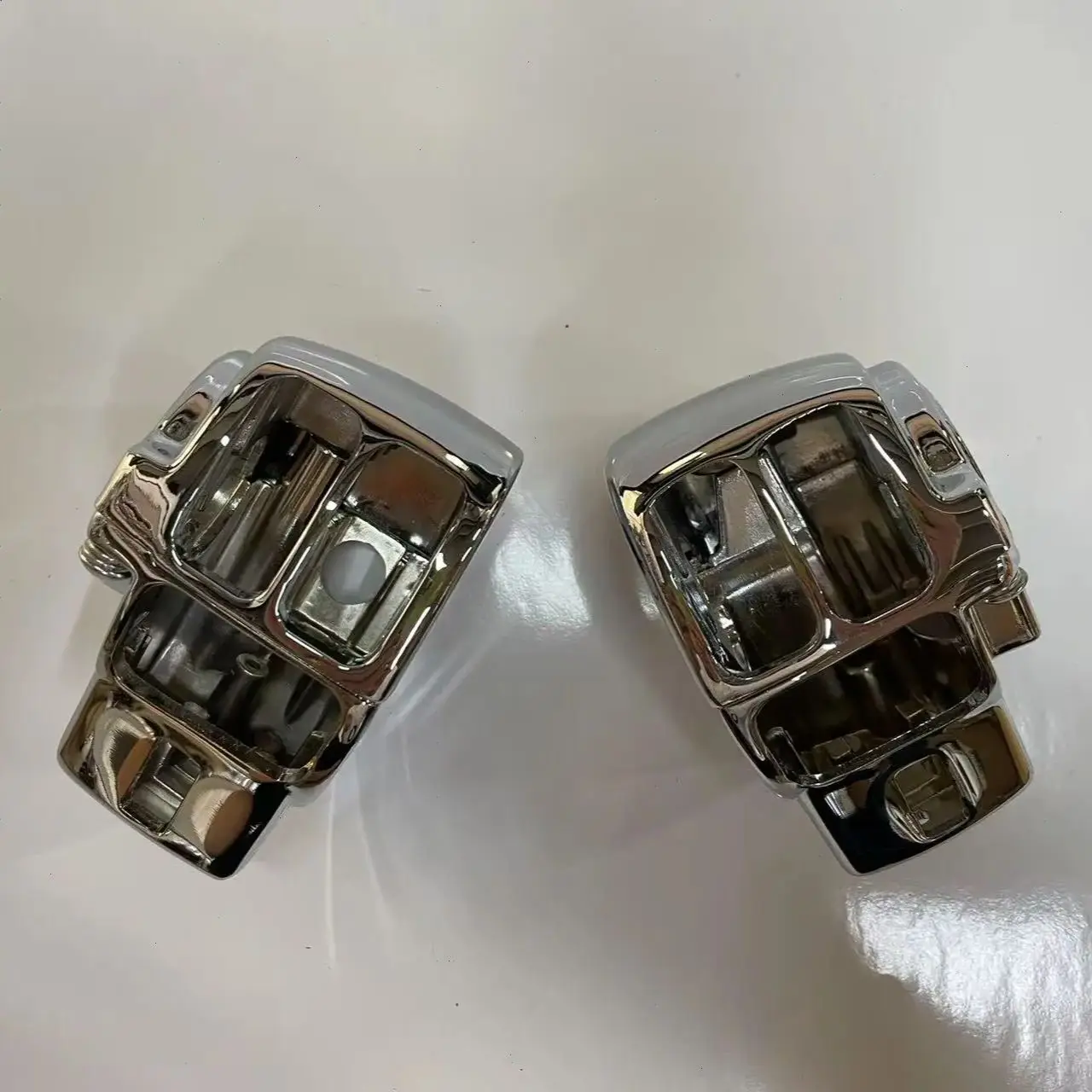 

For Harley 2010-2013 Road Glide Custom FLTRX Motorcycle Accessories Handlebar Control Switch Housings Aluminum