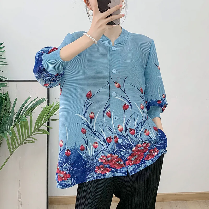 

Blue Stand Up Collar Pleated Top, Fashionable and Versatile Small Cardigan, 3/4 Sleeve Short Jacket, Mom's Clothing
