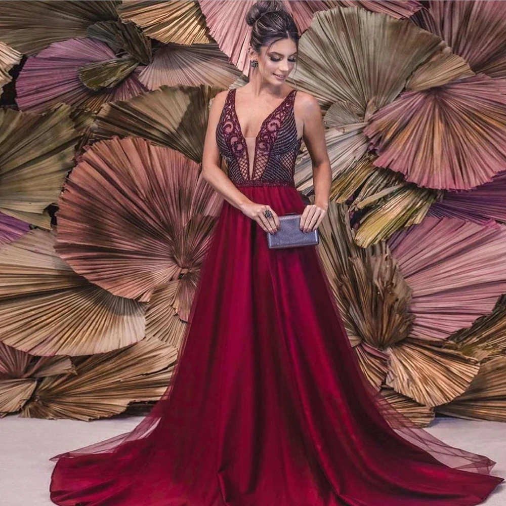 Sexy Burgundy Prom Dress Appliques A-Line Satin Party Gown Backless Floor Length Sweep Train Formal Evening Dresss Robes 2024