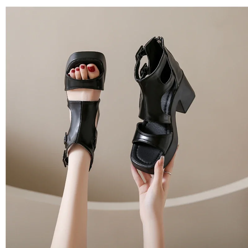 Sandal Platform hak tinggi wanita, Platform Retro Eropa dan Amerika musim panas baru 2024 dengan sabuk gesper, sandal Platform tahan air