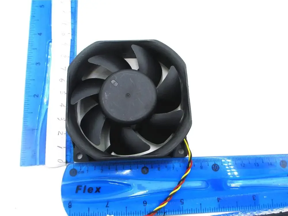 

NEW fan for SUNON MF80251V1-Q050-F99 80x80x25mm 8025 12V 2.4W 8CM cooling fan