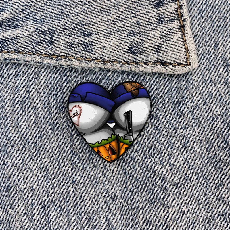 Sexy fat ass Halloween Cheekies Heart-shaped Pin Funny vintage Brooches Shirt Lapel teacher Bag Badge Cartoon pins for women