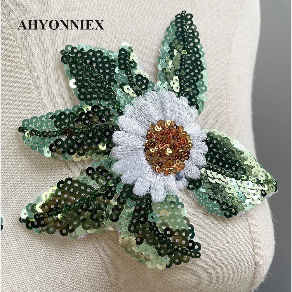 AHYONNIEX 1 Piece Green Sequins Daisies Flowers Patches Embroidered Applique for Clothing Sew On Patch for Clothes