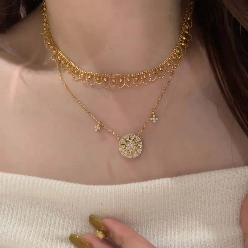 Full Bling Zircon Diamonds Compass Chic Pendant Necklaces Woman Girlfriend 18K Gold Filled Silver Choker Fashion Jewelry Gifts