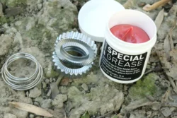 DT Swiss 54t Star Ratchet Kit: 2 star ratchets, 2 springs and grease