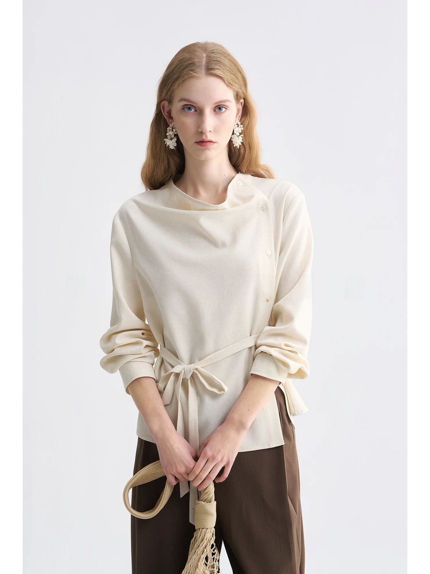 

Женский свободный топ USEEN с длинным рукавом, бантом и воротником-рюшем, весна 2026