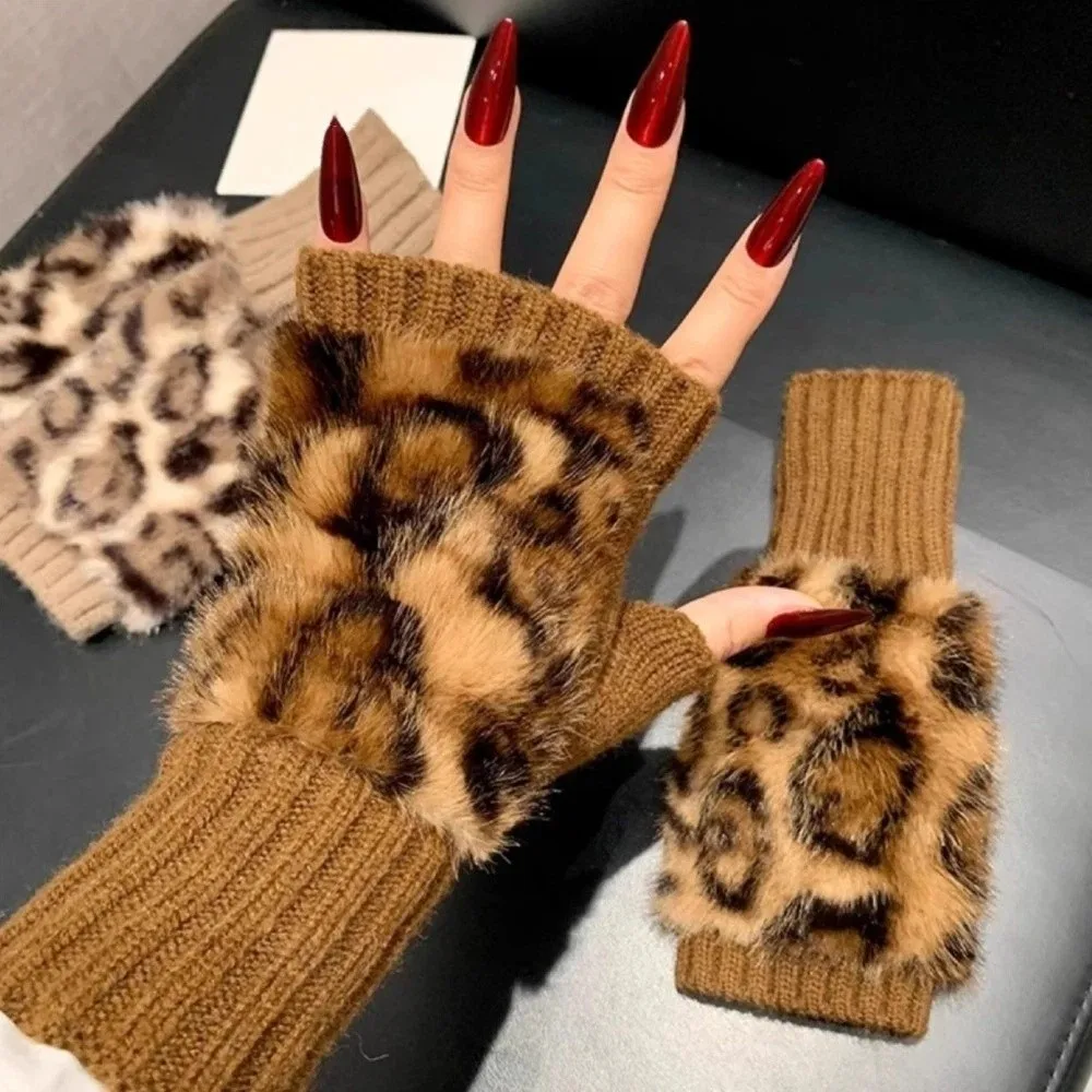 Vintage Warm Fingerless Gloves Short Style Knit Half-Finger Gloves Soft Plush Faux Fur Leopard Print Gloves Writing