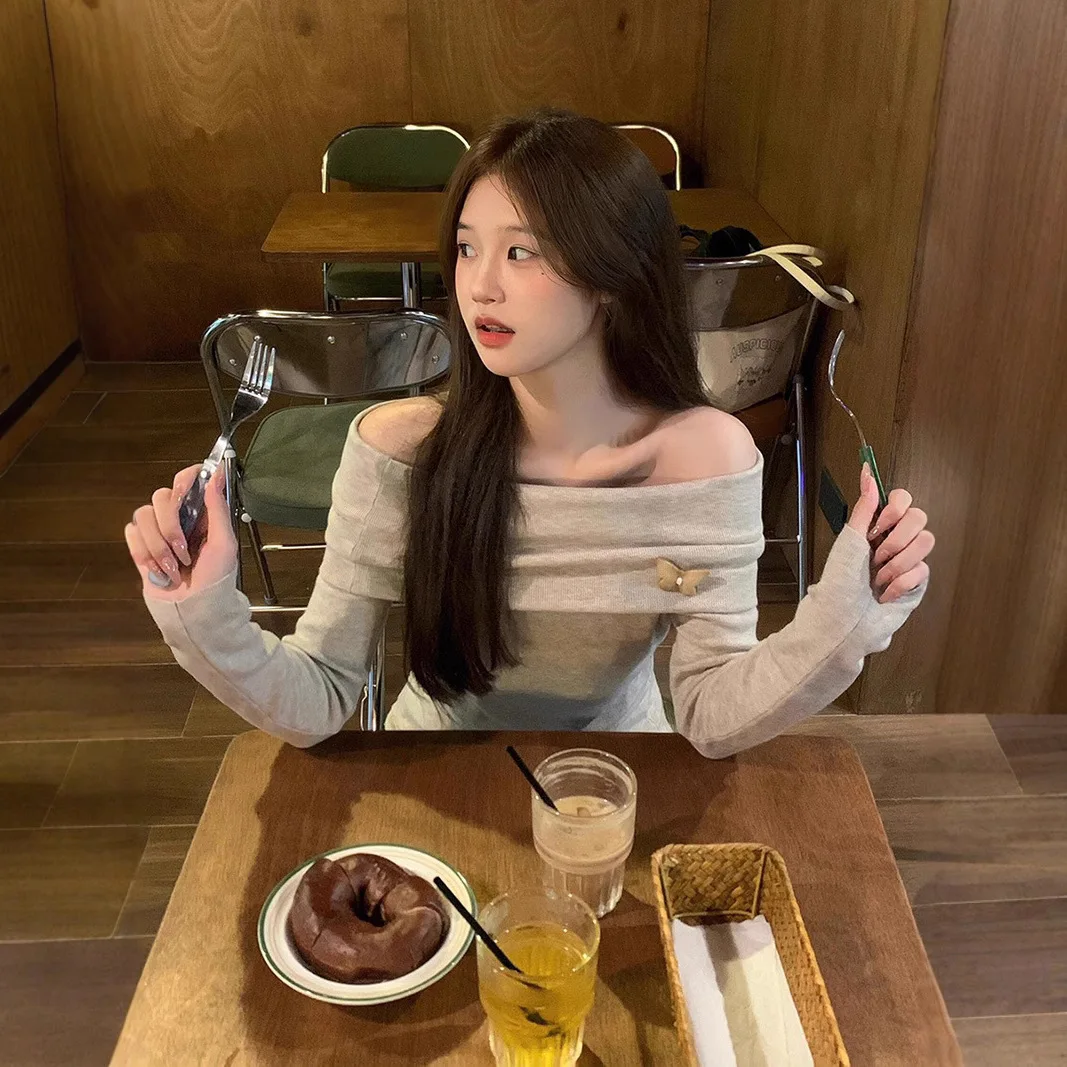 

High Quality Hot Selling Wholesale New Autumn Fashion One Shoulder T-shirt Solid Design Sense Slim Fit Inner Short Top Women Y2K