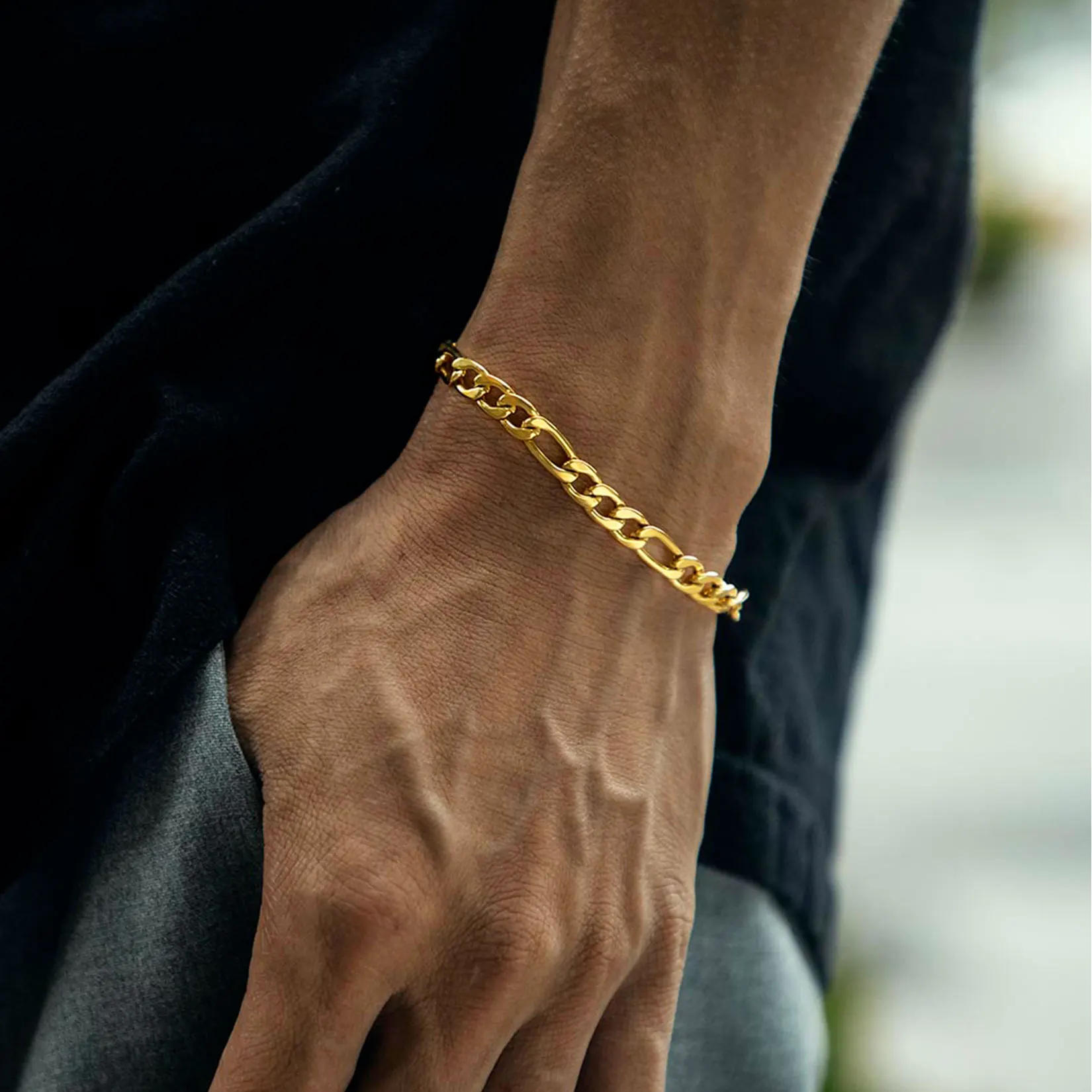 U7 Stainless Steel Chain Bracelet Chunky Wrist Link 5MM Figaro Chain Bracelets for Men Women 8.3 Inch H414