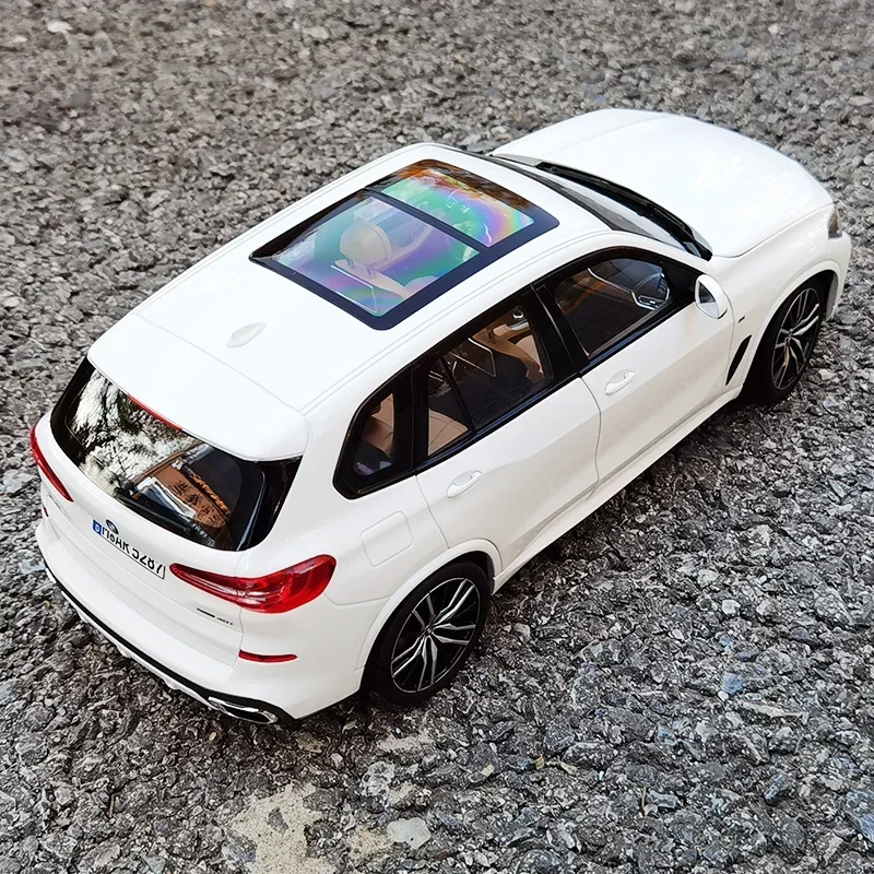 1:18 2019 BMW X5 BMW G05 SUV diecast alloy simulation model, children\'s collection of decorative toys, holiday gifts for friends