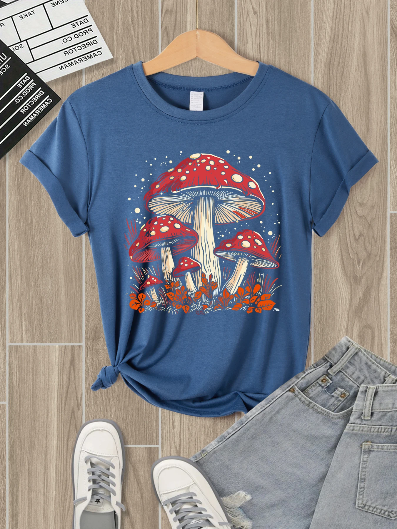 레드 버섯 개성 그래픽 프린트 티셔츠 여성 크루넥 캐주얼 티셔츠 편안한 여름 반팔 힙합 소프트 탑