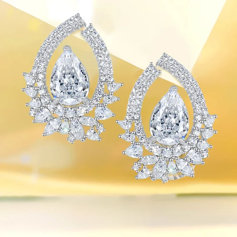 

Luxury and Fashionable Niche Design 925 Sterling Silver Pendant Earrings Set with High Carbon Diamond Engagement Women's Jewelry