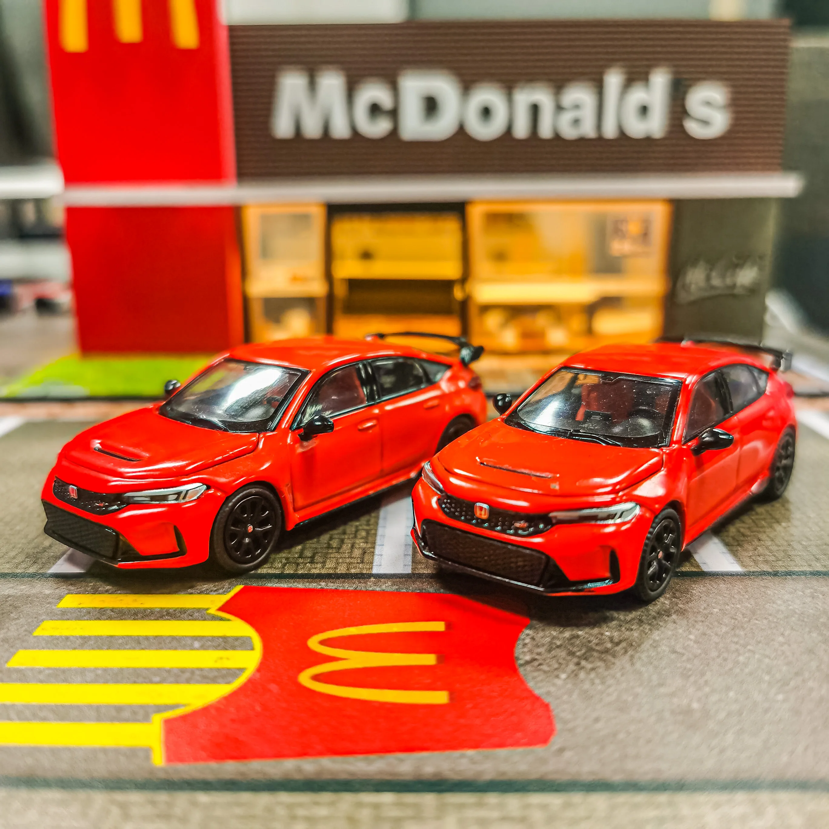 

2Pcs Pop Race Civic FL5 Type-R - Rally Red 1:64 Scale Diecast Car Model（No box）