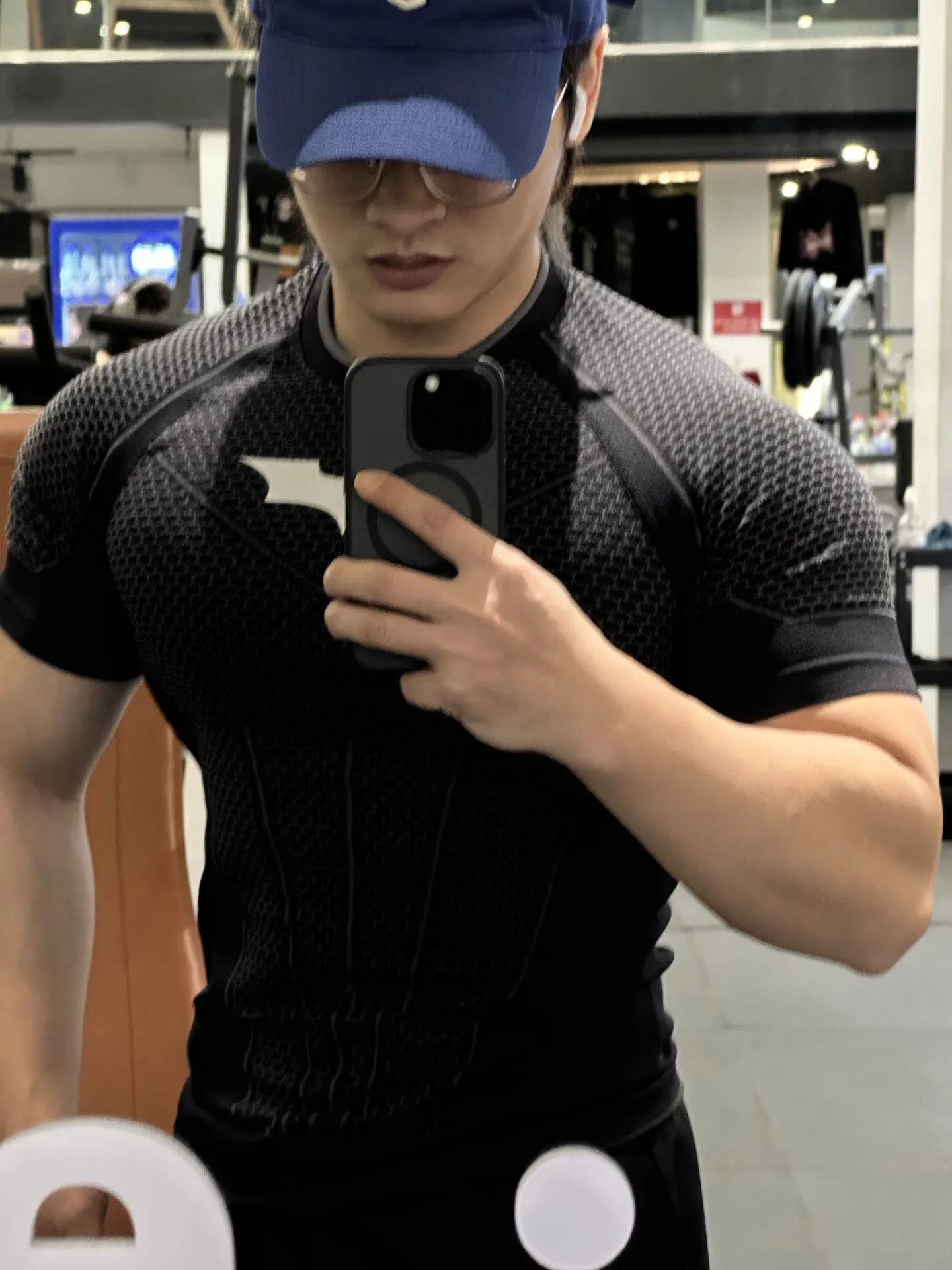2026 Summer Men's Sports Running Fitness Top Breathable Quick Drying Bat Pattern Short Sleeve Classic Trendy Street Style