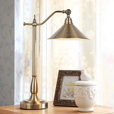 

High-end table lamp Nordic American retro living room study bedroom bedside table lamp Simple modern