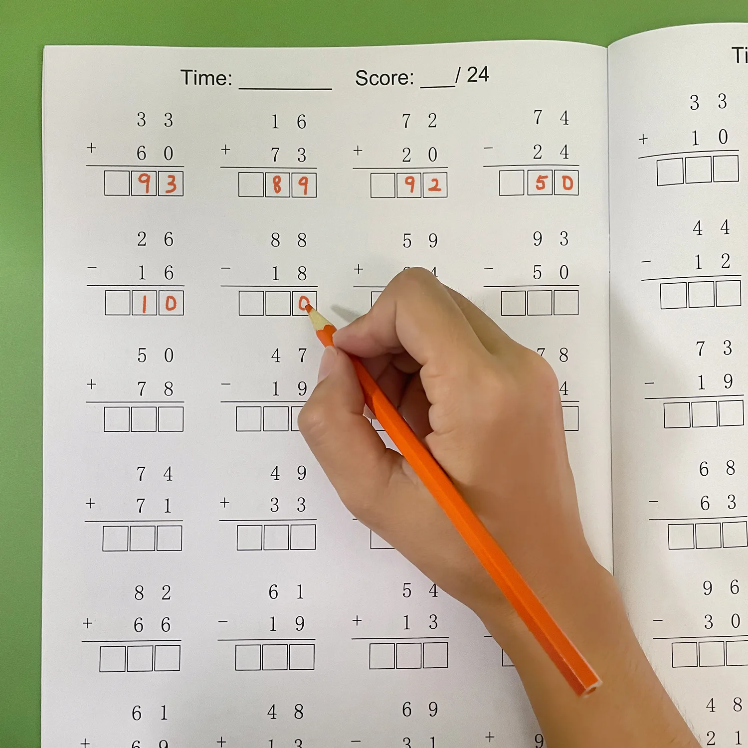 ممارسة الرياضيات في المدارس الابتدائية مكونة من 2 أرقام بالإضافة إلى الطرح التدريب العمودي 32 صفحة A4 #5