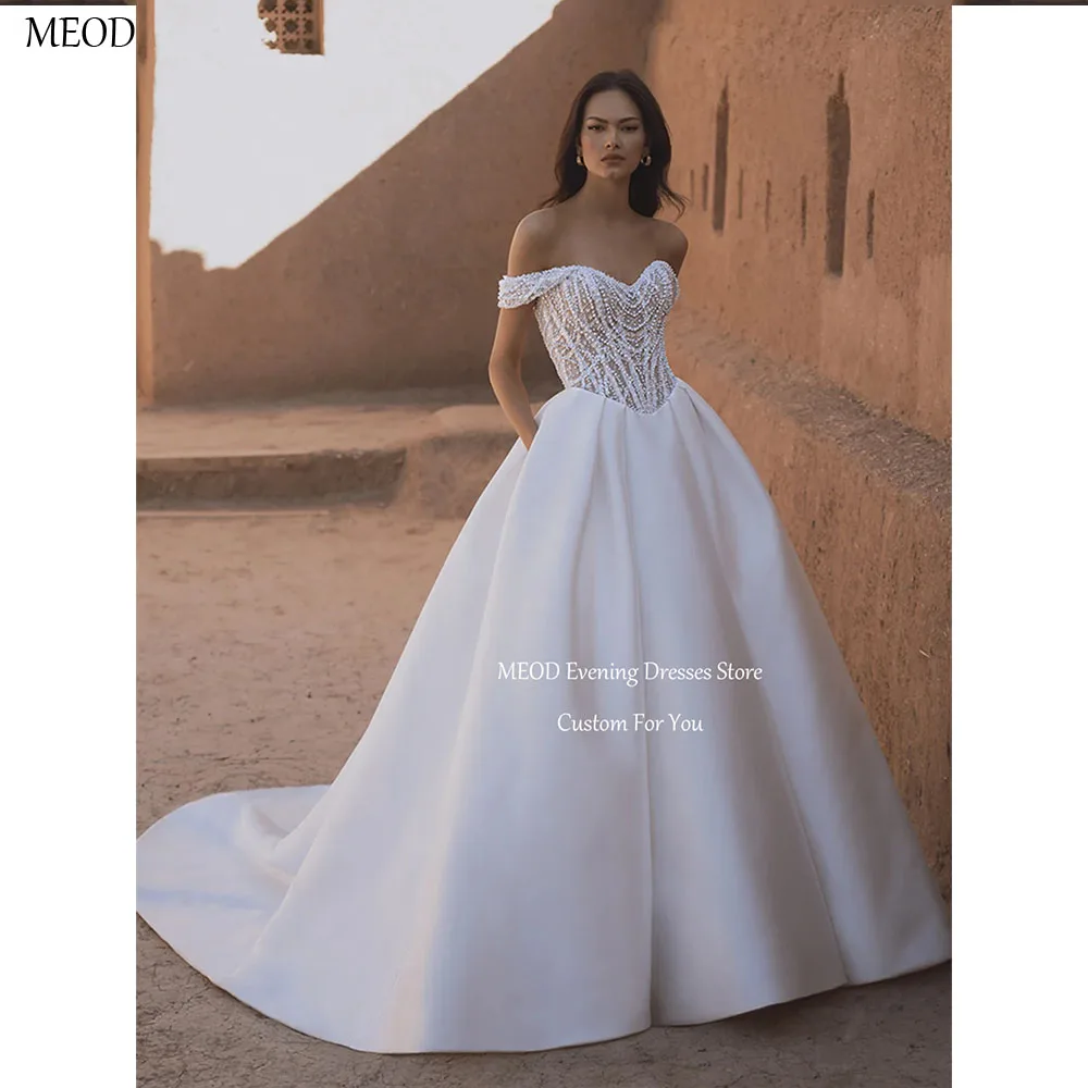 

Женское свадебное платье MEOD Sweetheart с длинным шлейфом, нежное, с жемчугом, с открытыми плечами, на заказ