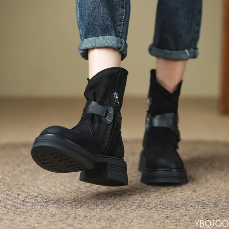 أحذية ذات نعل سميك للنساء في الخريف والشتاء، أحذية قصيرة بنية كلاسيكية، أحذية نسائية عصرية بسيطة ومريحة ومتعددة الاستخدامات