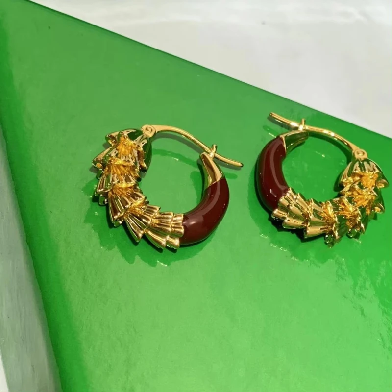 

Hot Europe Designer Red Brown Brass Plated 24K Gold Earring Women Luxury Jewelry Party Runway Trend