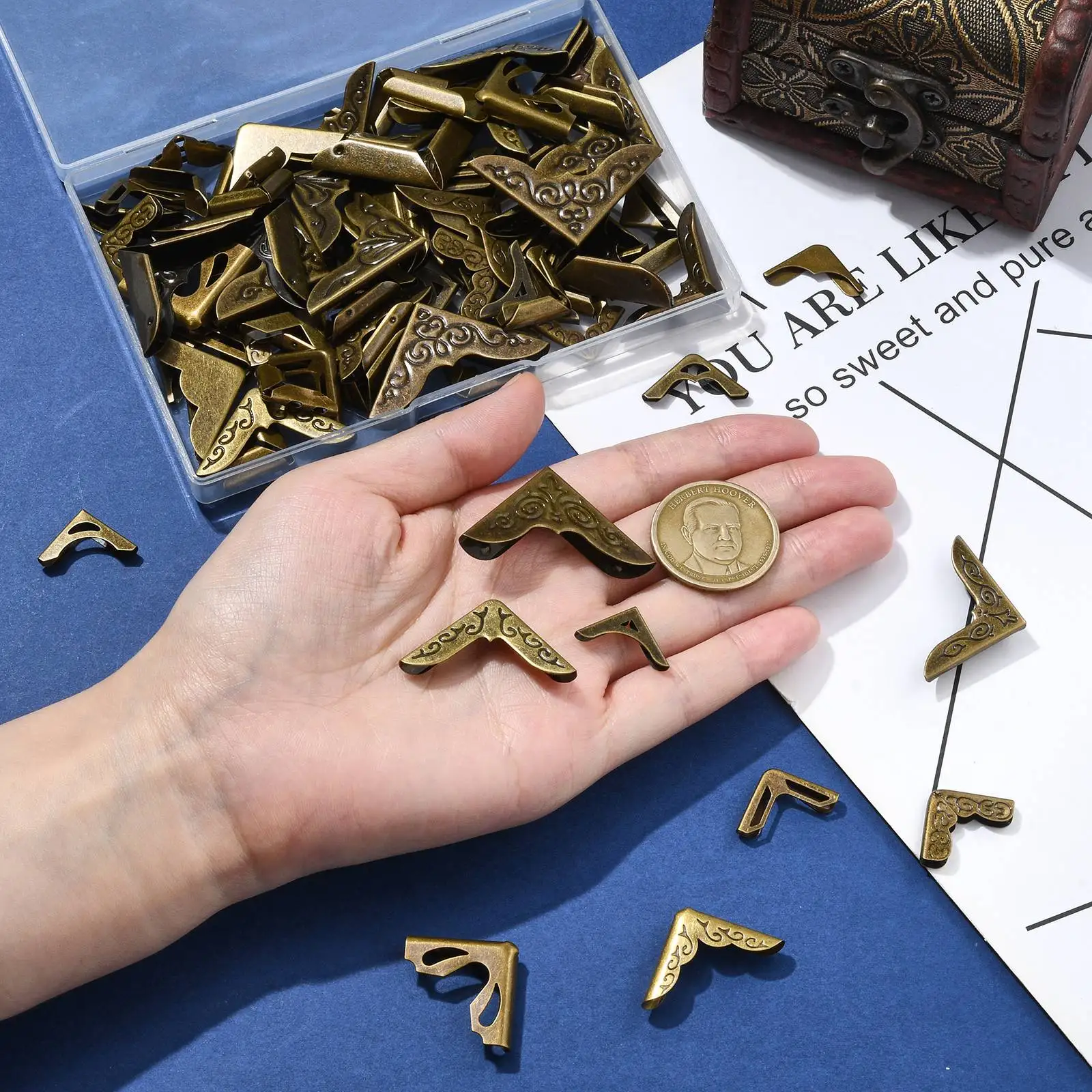95Pcs Antique Bronze Book Corner Protectors Triangle Decorative Metal for Scrapbooks Albums