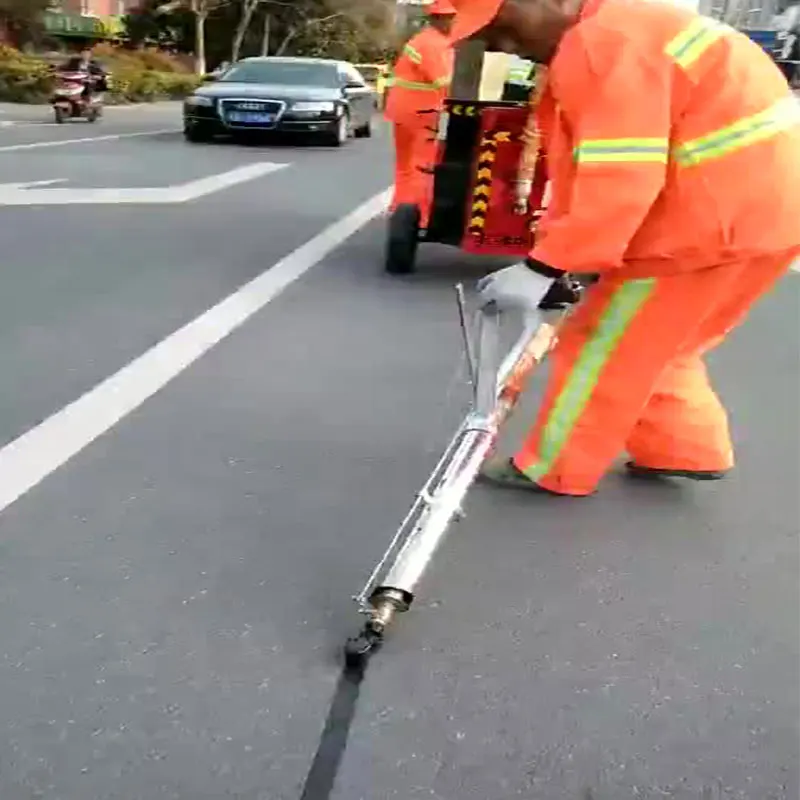 60L 100L Asphalt Joint Pavement Road Repair Crack Sealing Machine
