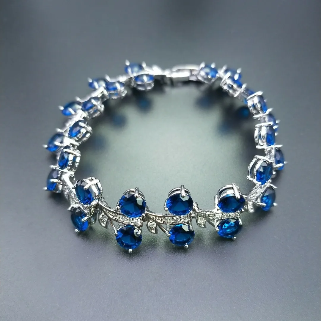 HIBRIDE Sliver color Stereo Sparkle Bracelet Womens Everyday Decoration Light Luxury Jewelry Nigerian Wedding Party Gift B233