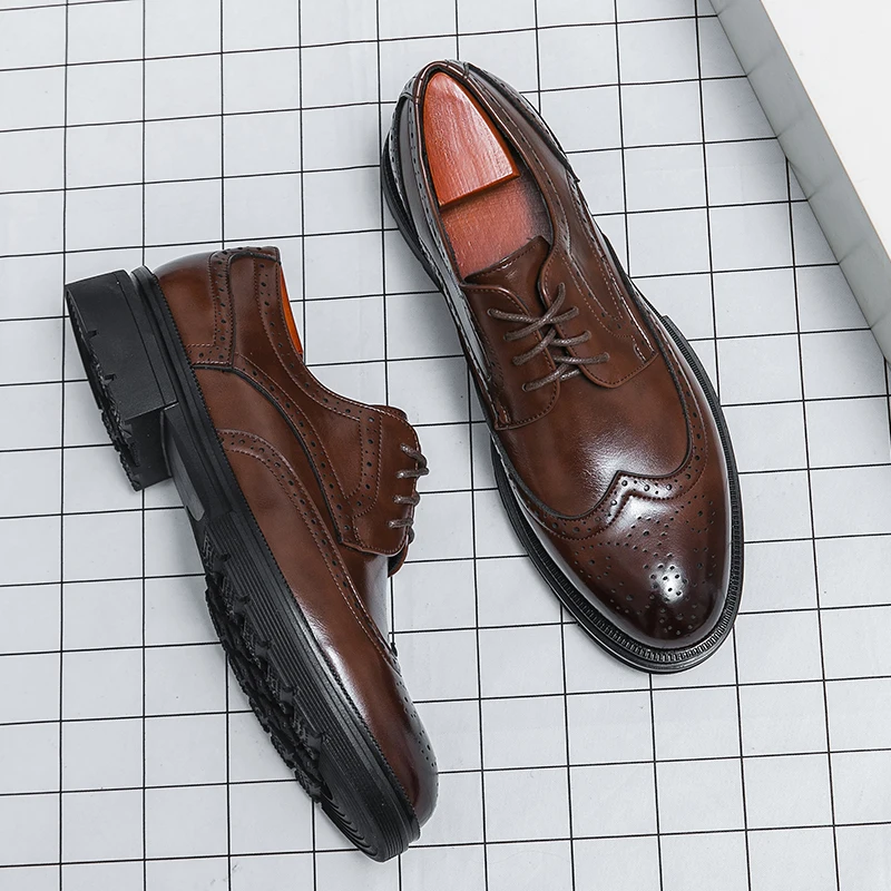 

Retro Brown Men's Brogue Shoes Big Size 38-46 High Quality Leather Shoes Men Casual Business Shoes Comfort Flat Dress Shoes Men