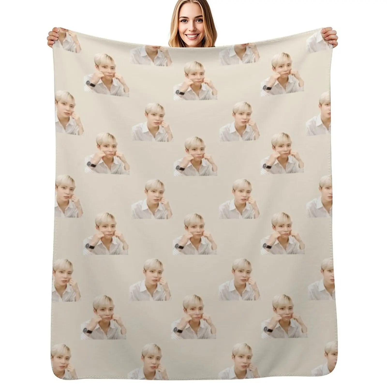 

Cute Ateez Yunho Blonde Hair Throw Blanket For Sofa Thin Plush Polar blankets ands Blanket