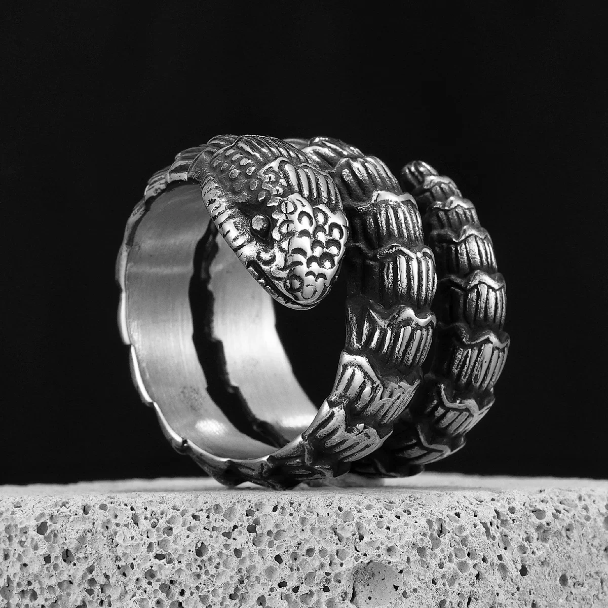 Dragon Scale Python Ring Stainless Steel Men Rings Rock Punk for Male Rider Retro Jewelry Accessories Creativity Gift Wholesale