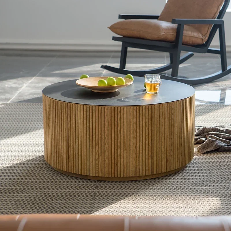

Легкий роскошный бревенчатый круглый чайный столик с закругленным дизайном, деревянный приставной столик, плиссированный модный дубовый угловой столик