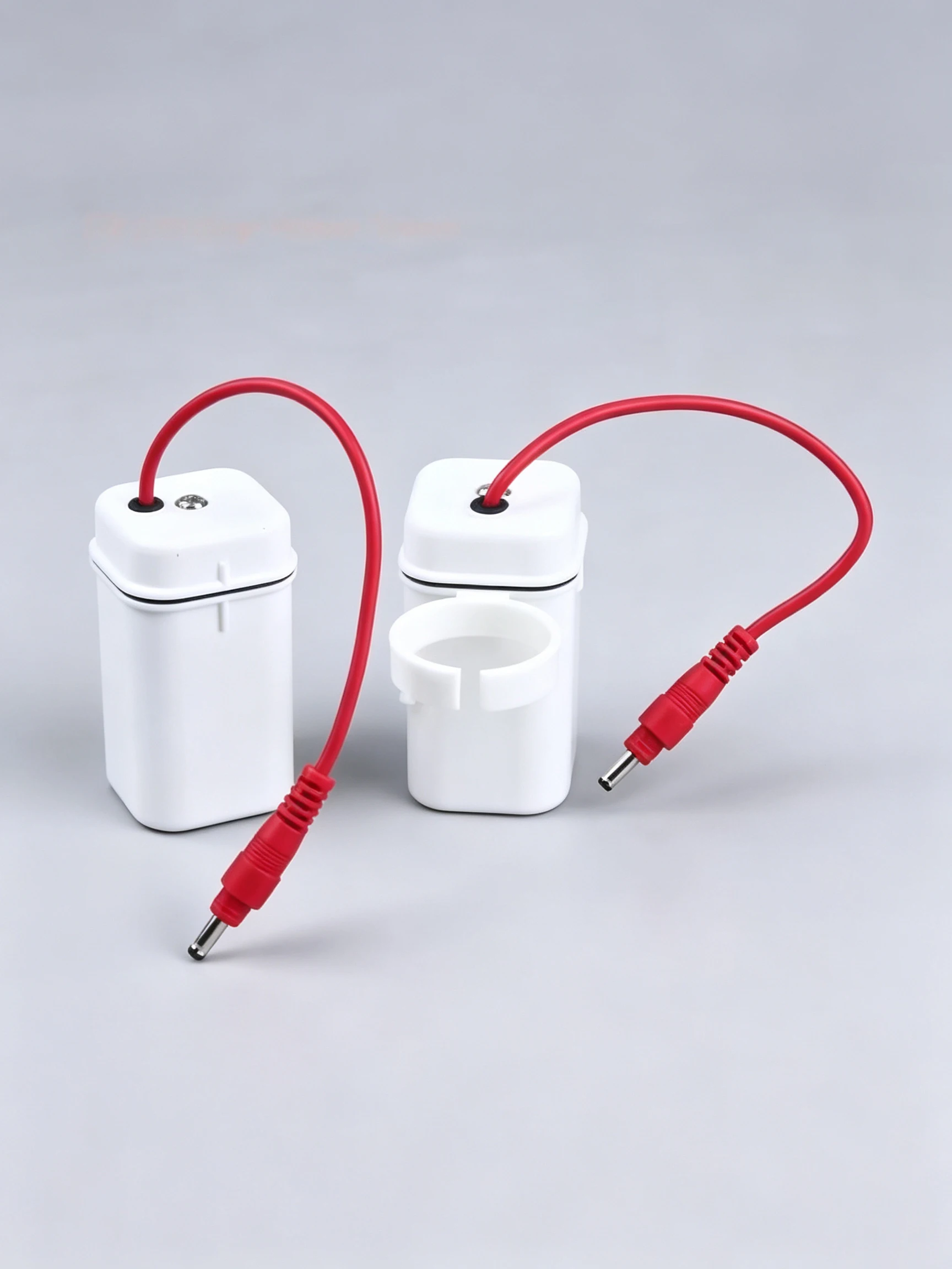 6V  Pack Holder for Sensor Faucet Automatic Tap Urinal Flush Valve Soap Dispenser DC Plug Replacement