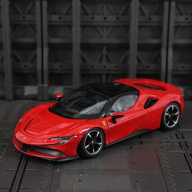 Bburago 1:24 simulação Ferrari SF90 Stradale modelo de carro em liga metálica, portas e capô do motor, porta-malas pode ser aberto com ornamentos estáticos