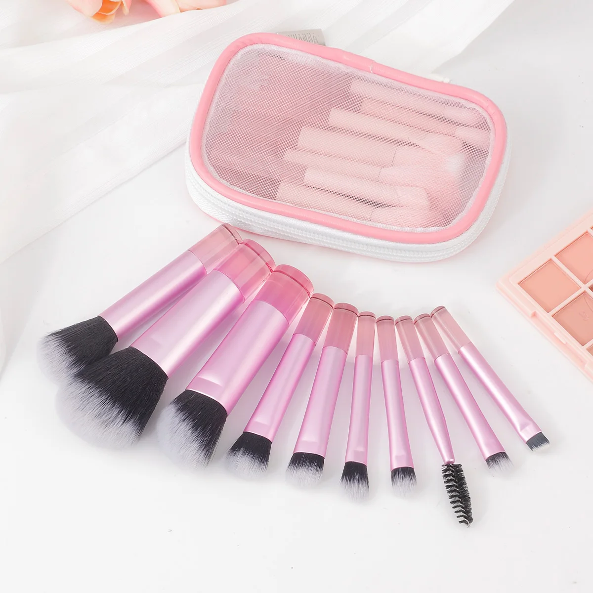 10pcs Mini Makeup Brush Set Powder Eyeshadow Foundation Blush Concealer Beauty Makeup Tools Brush Professional Supplies