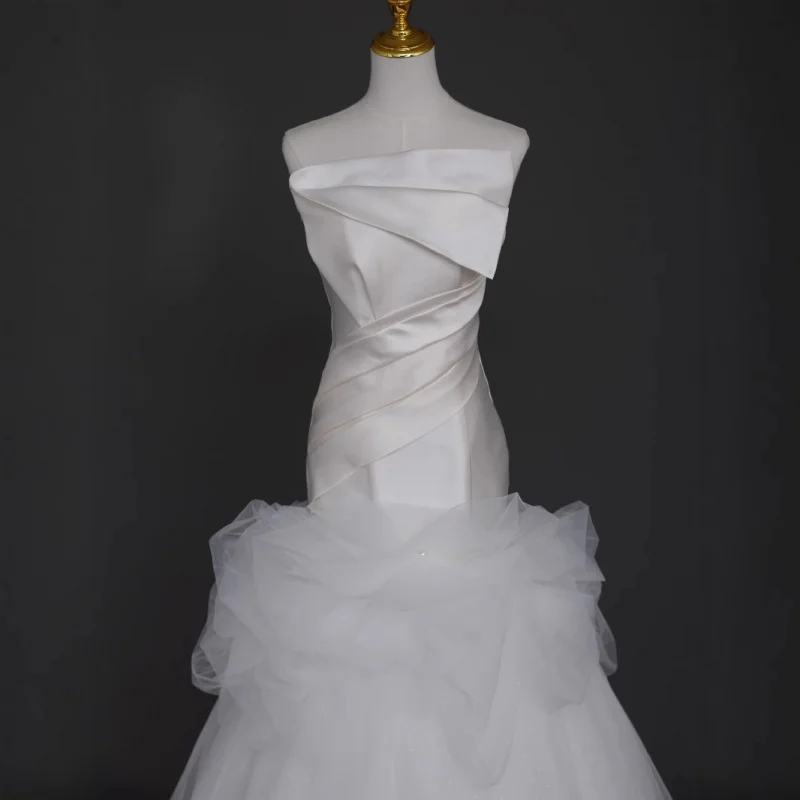 خارج الكتف حورية البحر شبكة فستان الزفاف سليم صالح المتخصصة نمط العروس اللباس الرئيسي نخب فستان مأدبة جديد في الهواء الطلق