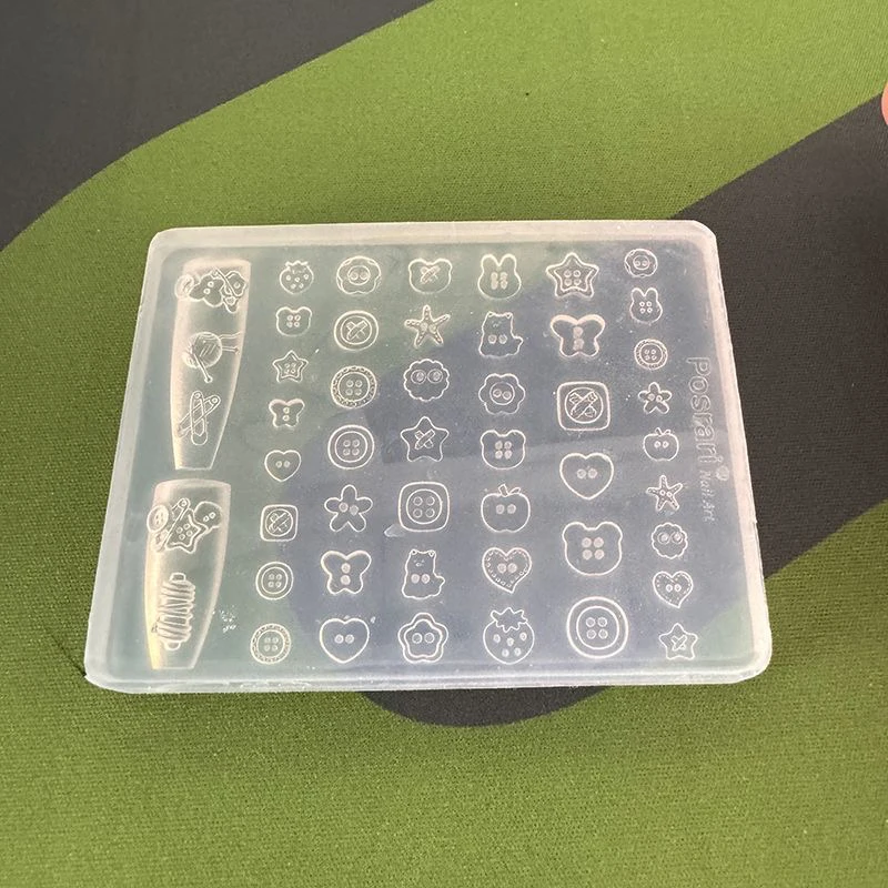 1 Stück Multi-Formen-Knöpfe Silikon-Nagelform Hasen Bär Schmetterling Stern Blume Umriss-Knopf Nagelformen DIY Harz-Charms Zubehör – Detail 11