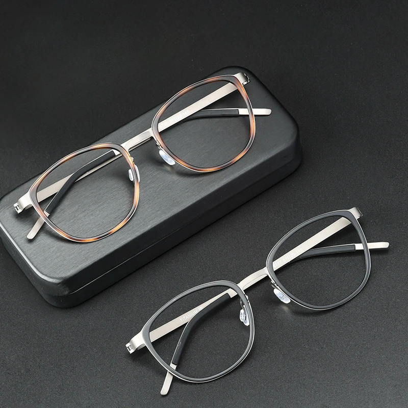 2025 Ultra-light Pure Titanium Square Screwless Eyeglasses Frame Denmark Designer Men Women Myopia Anti-blue Light Glasses Frame