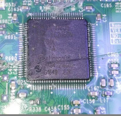 SAK-XC2060N-40F80L AA QFP 16 MCU