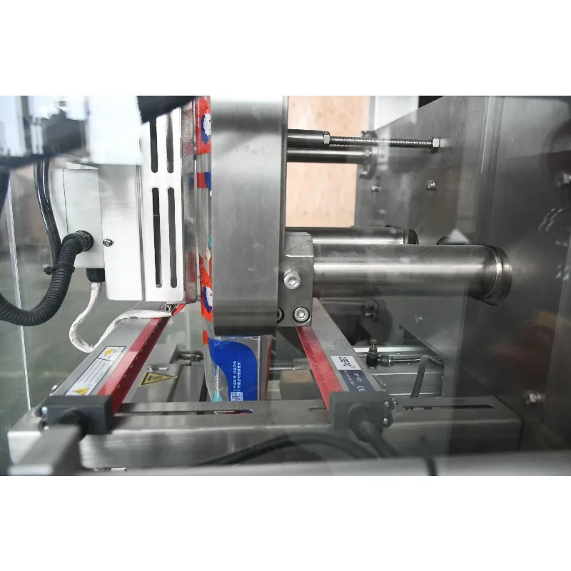 Red Chilli Powder Auger Filler Dosing Roll Film Vertical Packing Machine Pepper Powder Vffs Pillow Bag Packaging Machine